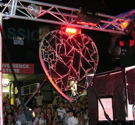 Sydney Mardi Gras 2005 - Heart (partially cropped)